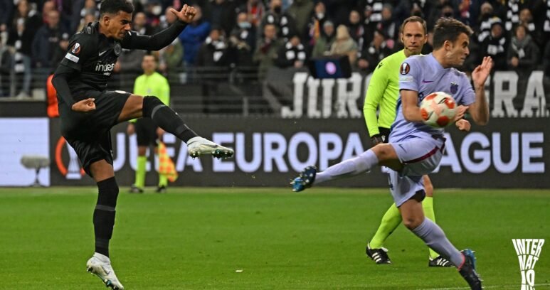 برشلونة فرانكفورت 2022